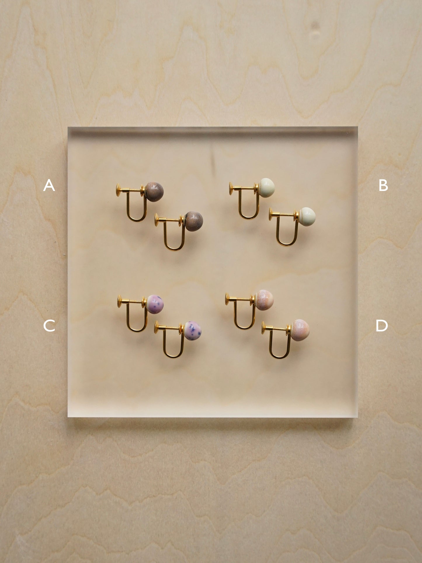 SŌK / ball (earring)