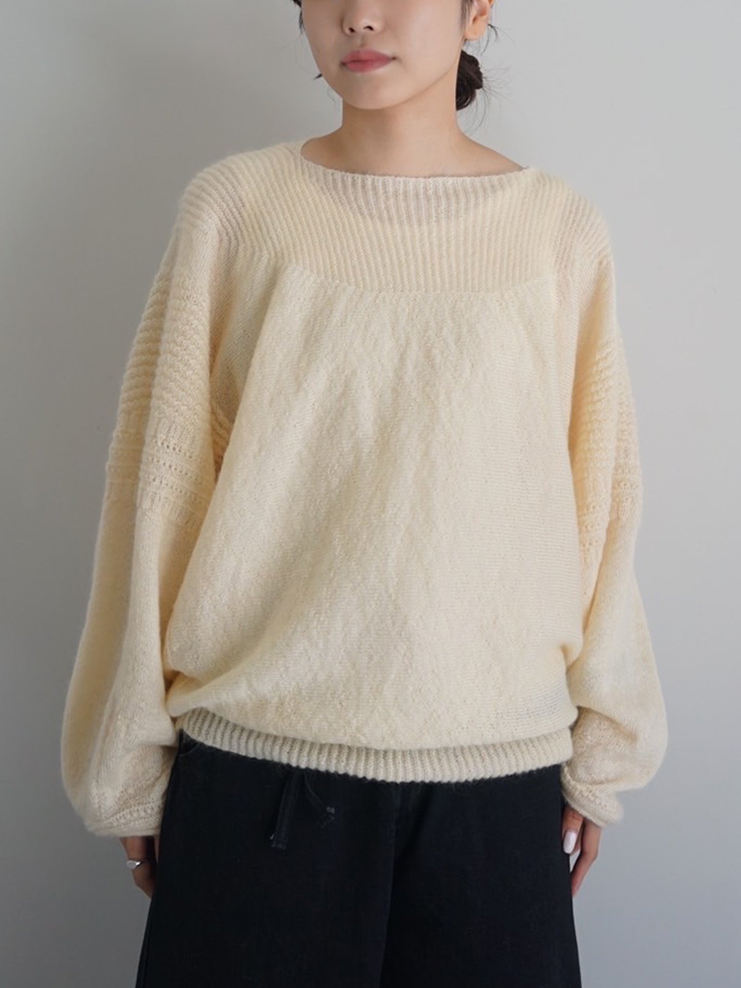 JöICEADDED /  Rounded Geometric knit sweater