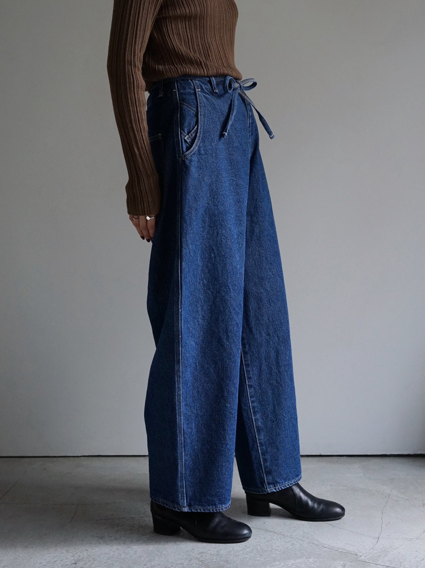 JöICEADDED /  Round wide denim Trousers (BLUE)